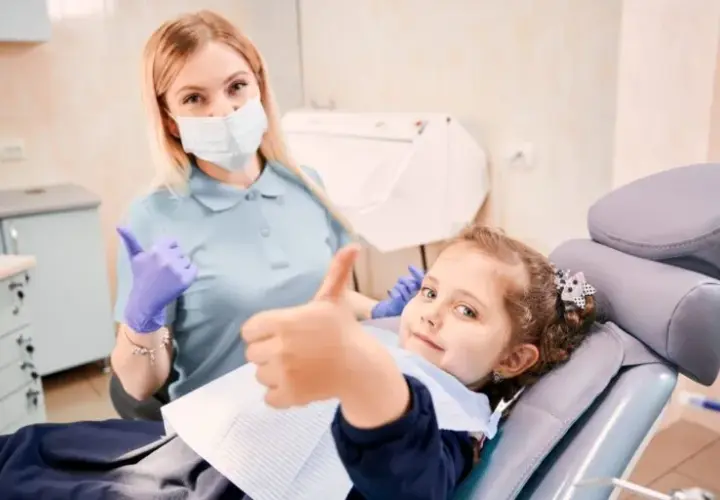 Dziecko nie chce otworzyć ust u dentysty? Sprawdzone sposoby i narkoza