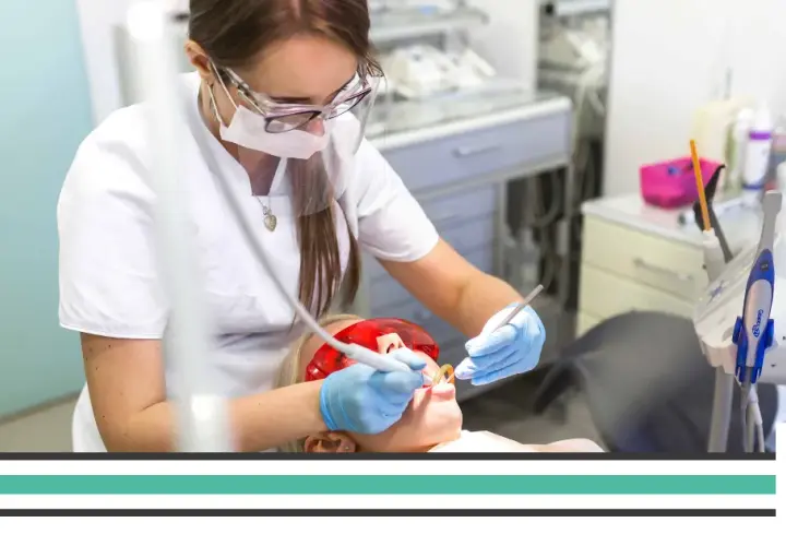 Jak opanować odruch wymiotny u dentysty? Porady eksperta.