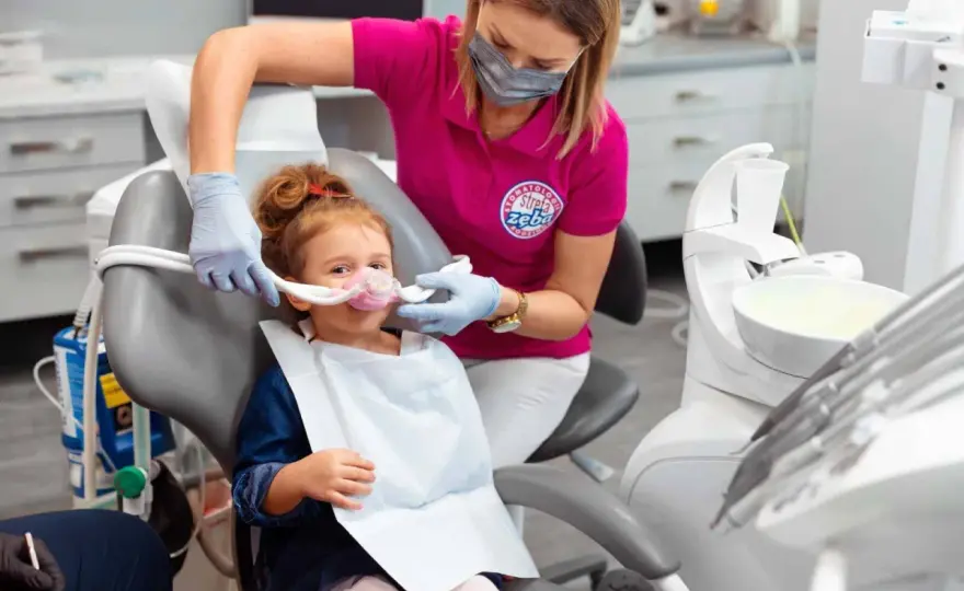 Podtlenek azotu u dentysty - skutki uboczne i bezpieczeństwo