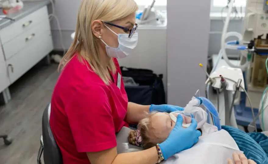 Uczulenie na znieczulenie u dentysty - jak rozpoznać objawy?
